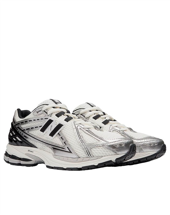 M1906RER Sneakers - Silver Metallic/Black/Sea Salt